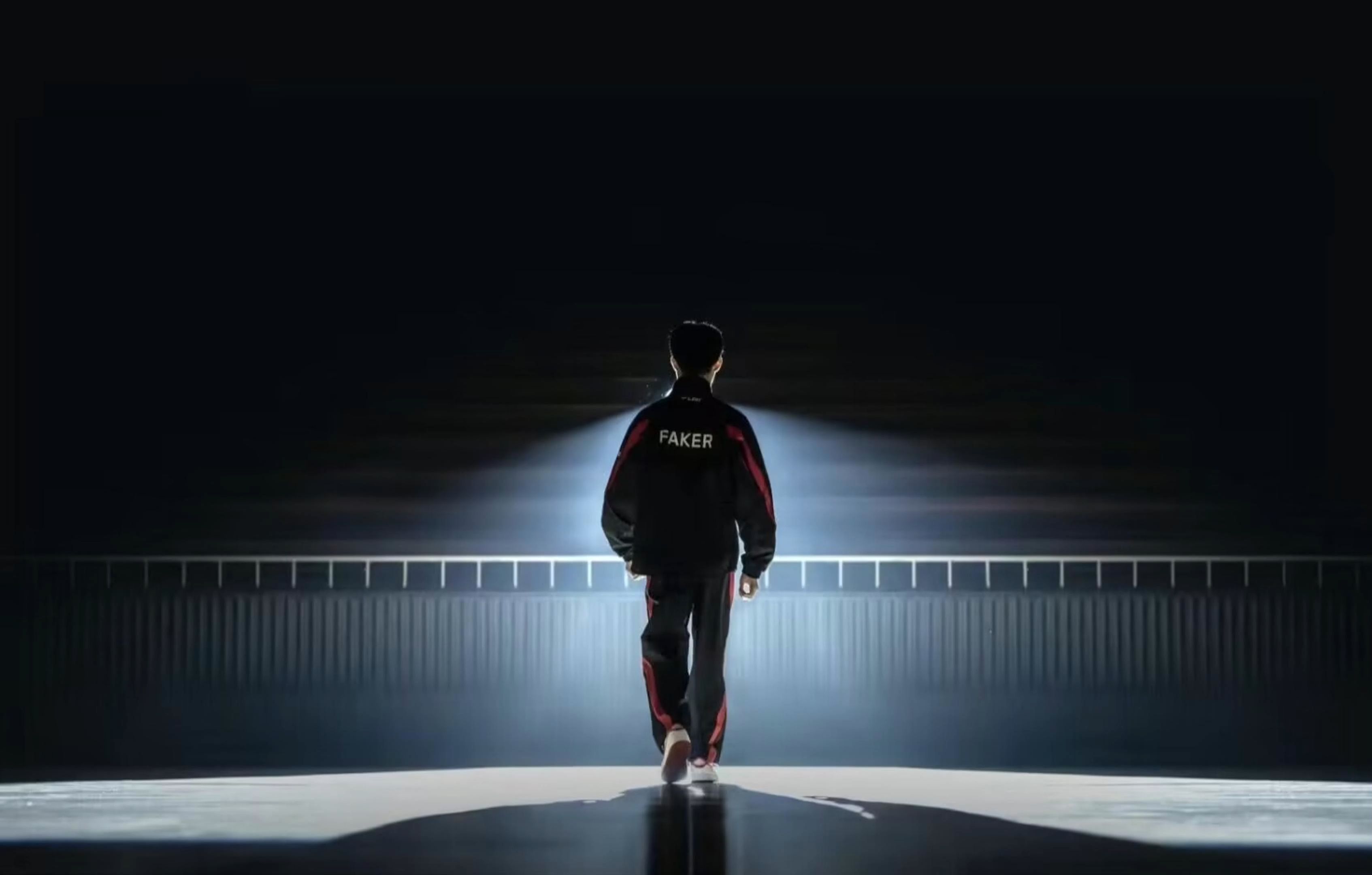 这太快了！ TheShy 击杀了 Xiaoxu 1 vs 2 Invictus Gaming 16 分 27 秒击败了 Royal Never Give Up 。